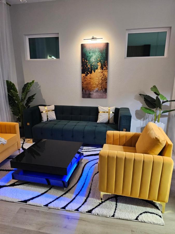 Villa Elegant 3Br Haven- Games, Luxury & Lush Garden à Houston Extérieur photo