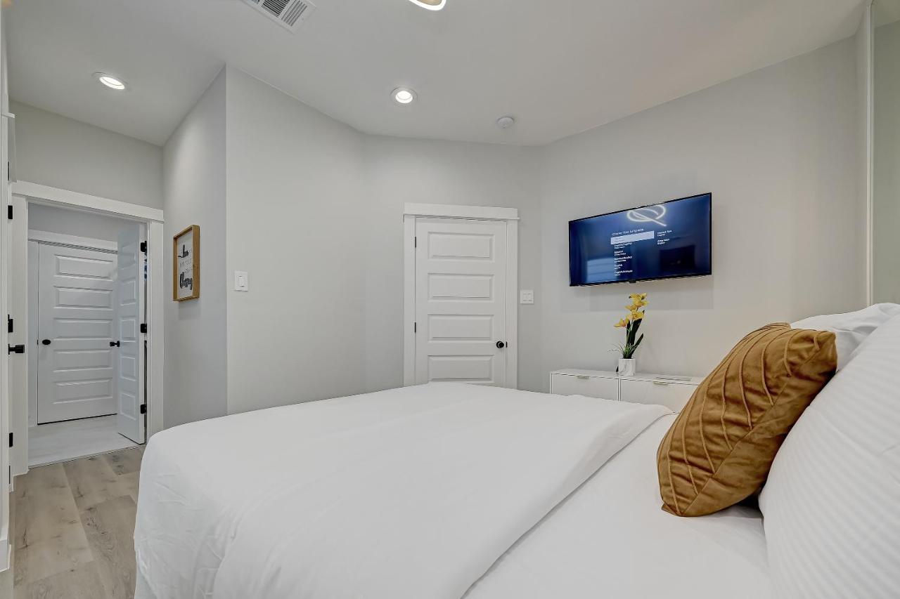 Villa Elegant 3Br Haven- Games, Luxury & Lush Garden à Houston Extérieur photo